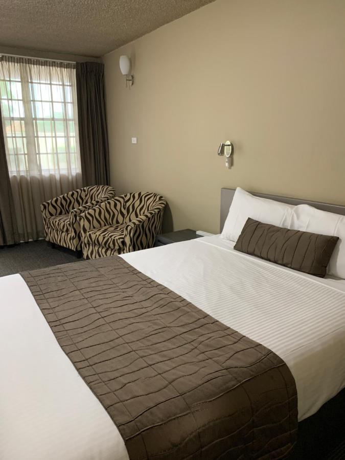 In Town Motor Inn Тари Экстерьер фото